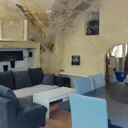 Maison Troglodyte En Provence * Fontvieille